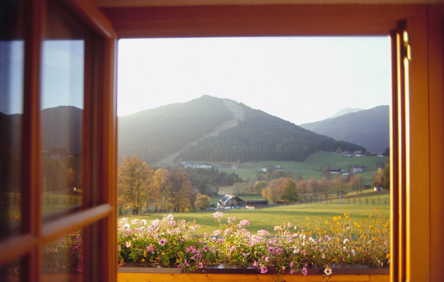 Nahaufnahme eines Holzfensters